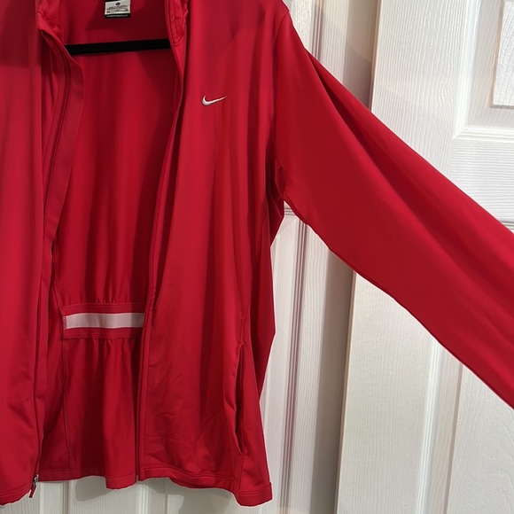 Women’s Nike Pink Jacket - Picture 5 of 6